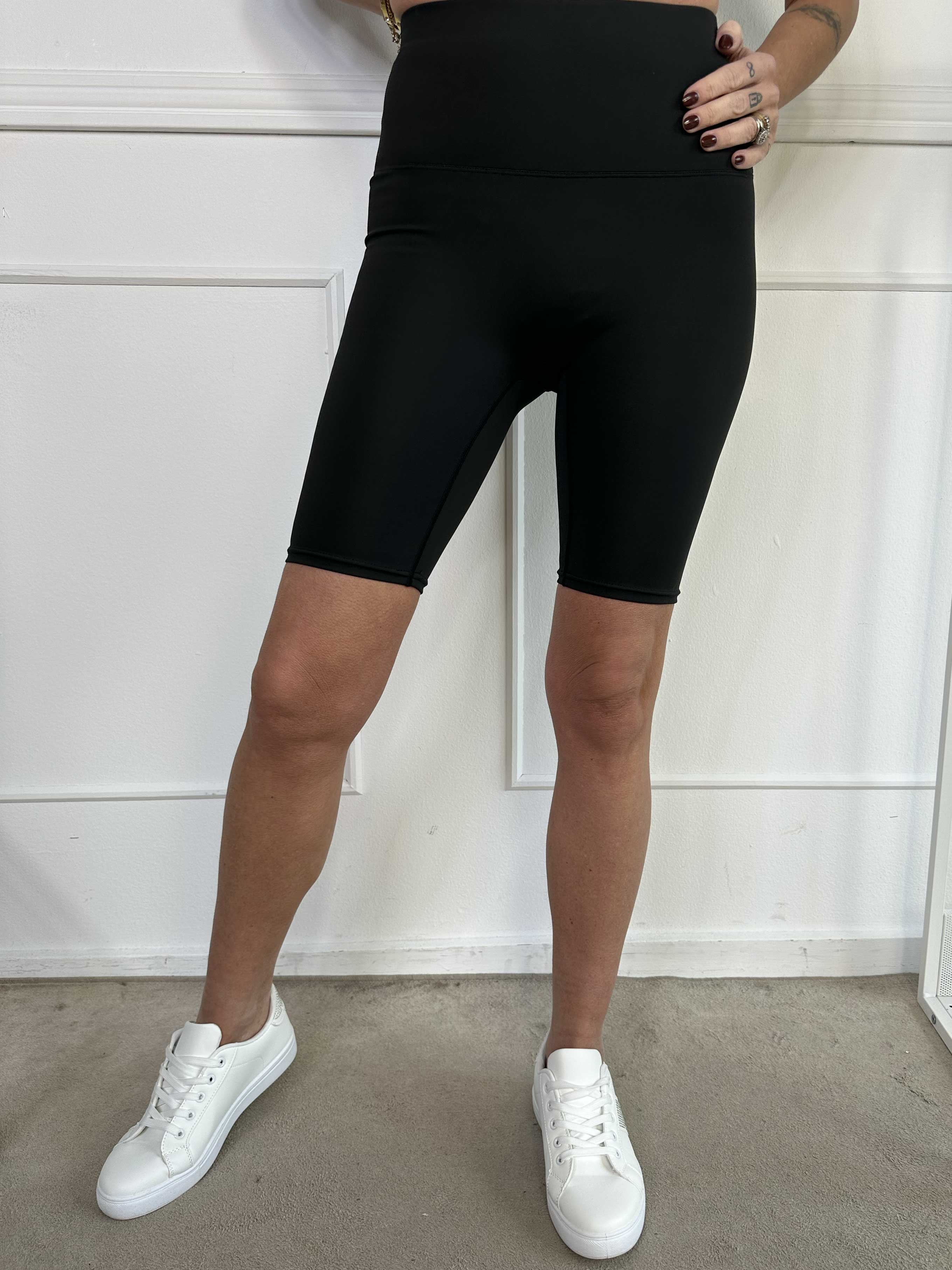 Lexi - Cykelshorts i glat elastisk stof